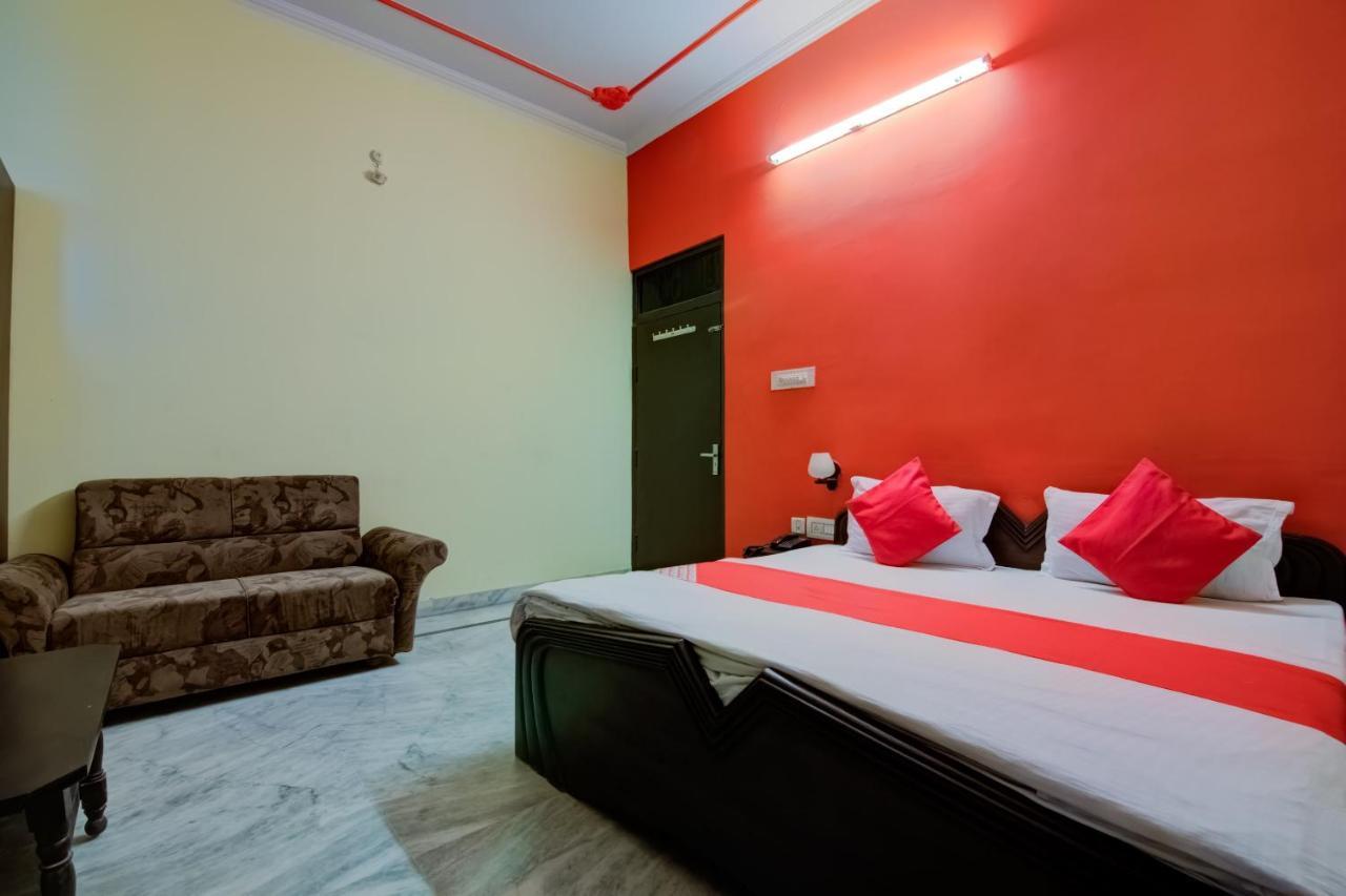 Oyo Hotel Malhotra Dzsaipur Kültér fotó